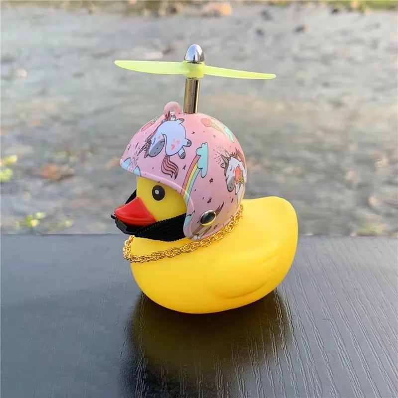 Decoración para bicicleta de coche, patito amarillo con casco de hélice, patito de goma, patito de bicicleta, motor de viento, adorno para ciclismo